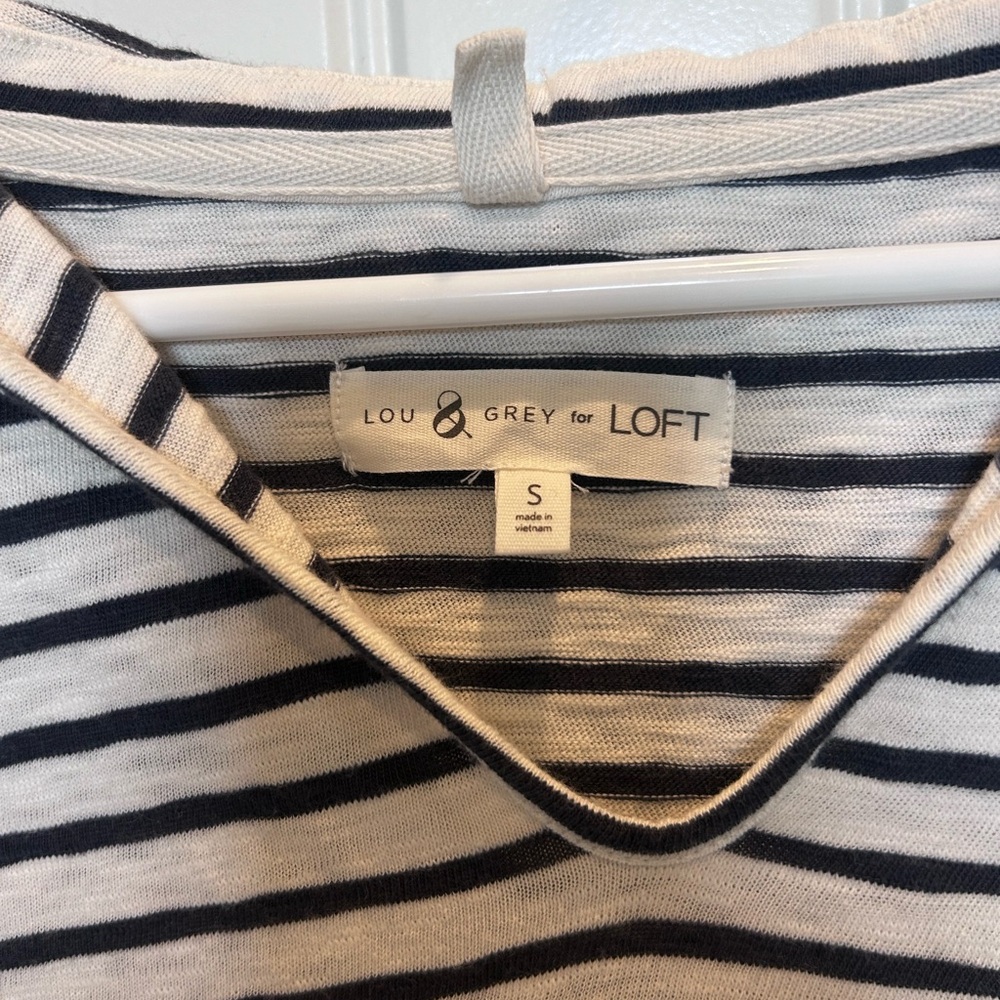 Lou & Grey for Loft long sleeve hooded shirt.   size small